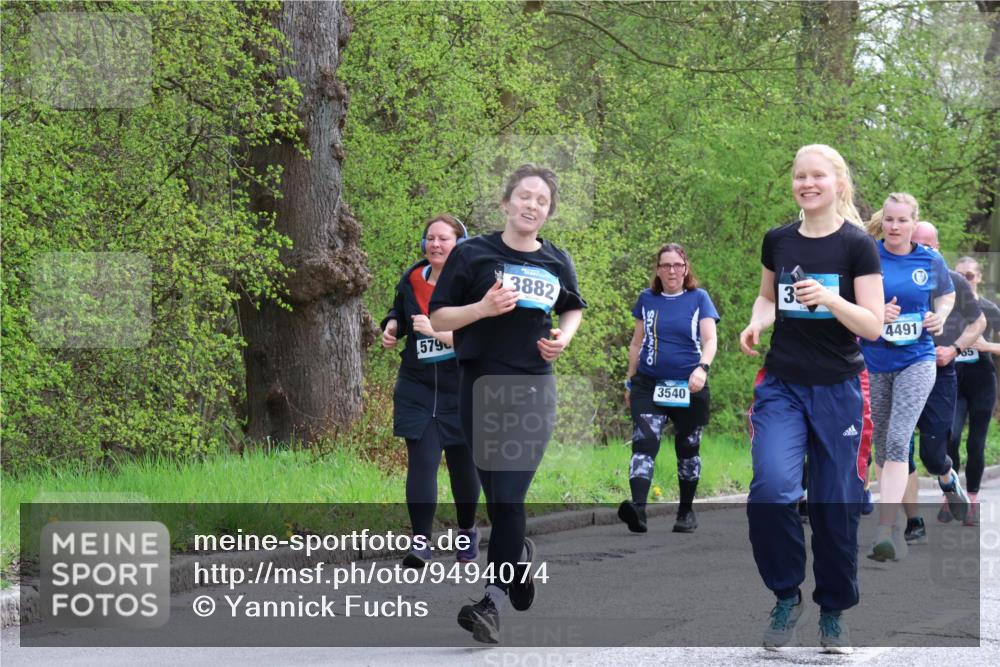 12.04.2026 - 45. Internationalen Wilhelmsburger Insellauf Yannick Fuchs http://msf.ph/oto/9494074 12.04.2026 13:03:24 Laufen 579, 3882, 3540, 33, 4491, 65 meine-sportfotos.de