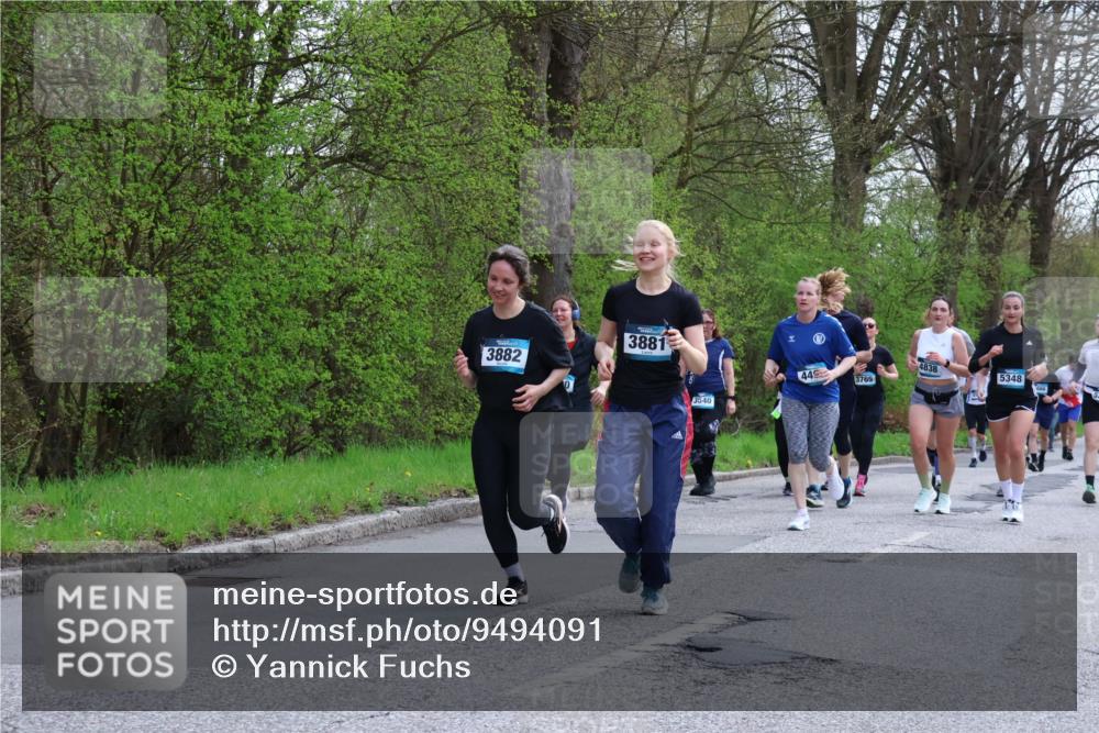 12.04.2026 - 45. Internationalen Wilhelmsburger Insellauf Yannick Fuchs http://msf.ph/oto/9494091 12.04.2026 13:03:25 Laufen 3882, 3881, 4838, 44, 3765, 5348, 3540 meine-sportfotos.de