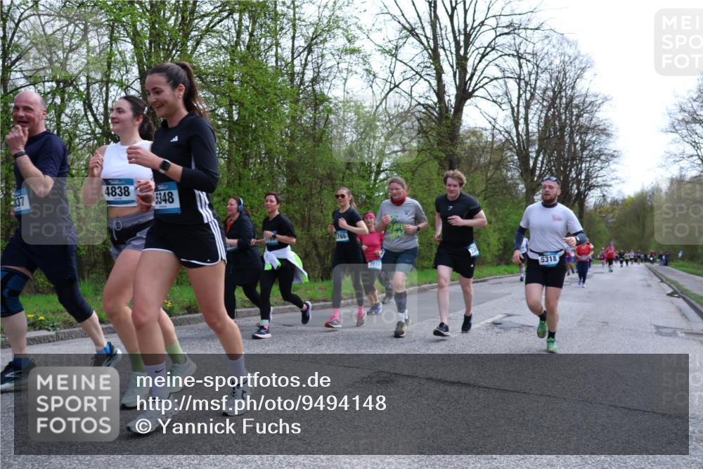 12.04.2026 - 45. Internationalen Wilhelmsburger Insellauf Yannick Fuchs http://msf.ph/oto/9494148 12.04.2026 13:03:30 Laufen 4838, 37, 5348, 3765, 2032, 5318 meine-sportfotos.de