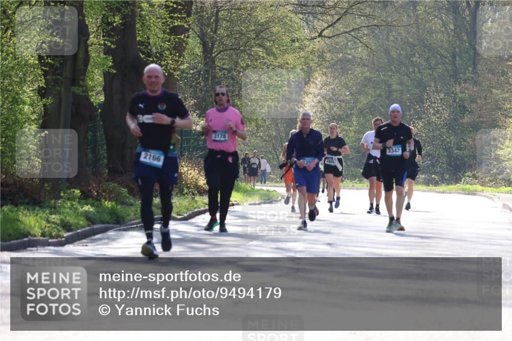 12.04.2026 - 45. Internationalen Wilhelmsburger Insellauf Yannick Fuchs http://msf.ph/oto/9494179 12.04.2026 10:48:28 Laufen 2166, 3178, 335, 3347 meine-sportfotos.de