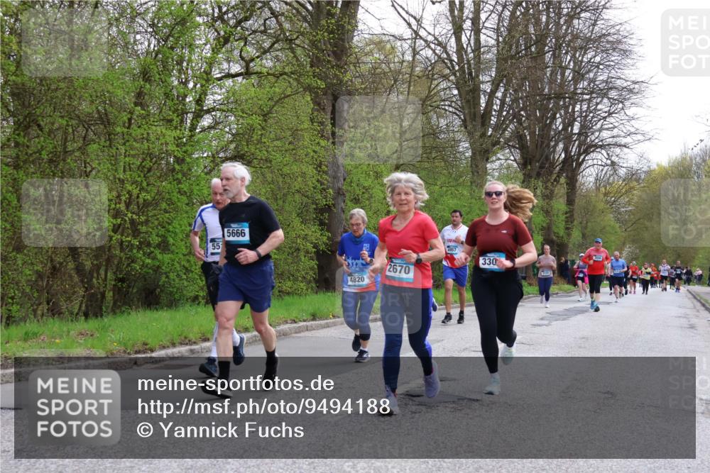 12.04.2026 - 45. Internationalen Wilhelmsburger Insellauf Yannick Fuchs http://msf.ph/oto/9494188 12.04.2026 13:03:35 Laufen 55, 5666, 4820, 2670, 4957, 330 meine-sportfotos.de