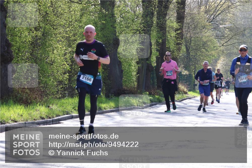 12.04.2026 - 45. Internationalen Wilhelmsburger Insellauf Yannick Fuchs http://msf.ph/oto/9494222 12.04.2026 10:48:33 Laufen 2166, 3178, 3558, 2418 meine-sportfotos.de