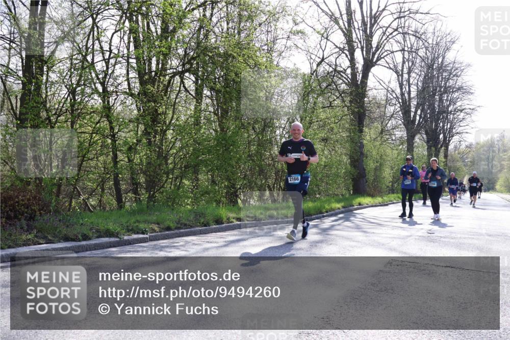 12.04.2026 - 45. Internationalen Wilhelmsburger Insellauf Yannick Fuchs http://msf.ph/oto/9494260 12.04.2026 10:48:36 Laufen 2166, 2418, 2398 meine-sportfotos.de