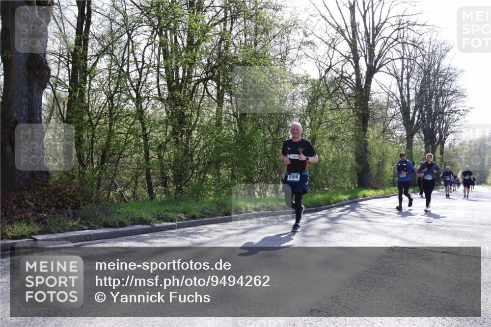 12.04.2026 - 45. Internationalen Wilhelmsburger Insellauf Yannick Fuchs http://msf.ph/oto/9494262 12.04.2026 10:48:36 Laufen 2166, 2398 meine-sportfotos.de