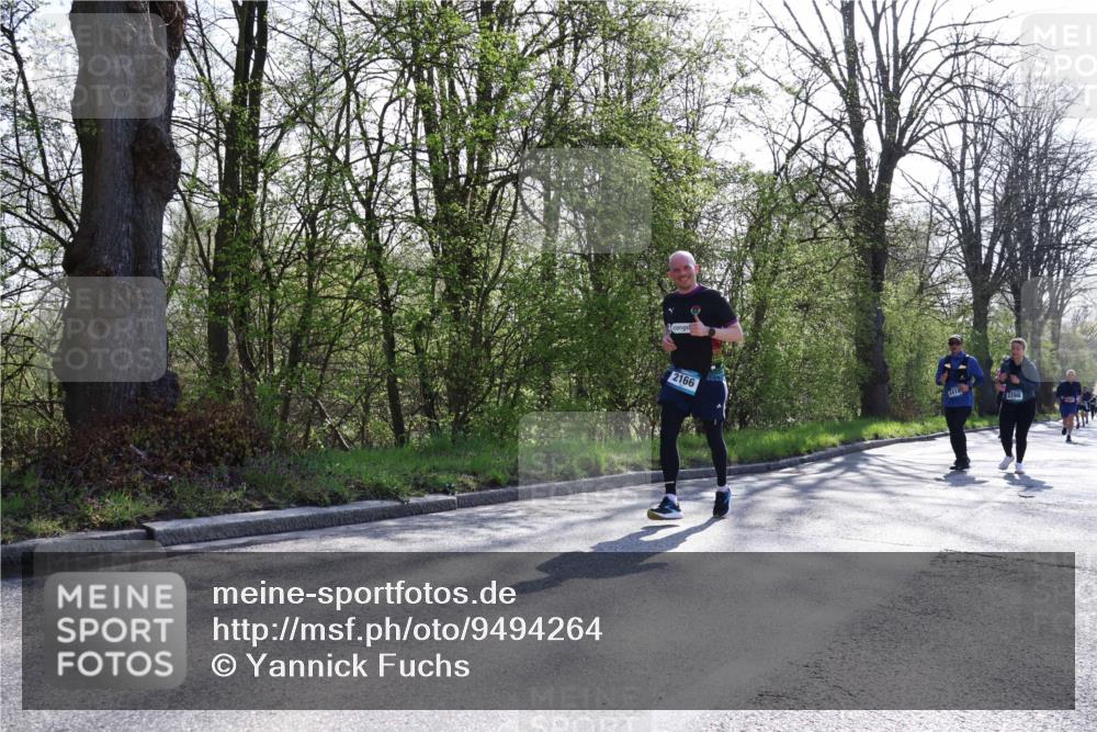 12.04.2026 - 45. Internationalen Wilhelmsburger Insellauf Yannick Fuchs http://msf.ph/oto/9494264 12.04.2026 10:48:37 Laufen 2166, 2416, 2398 meine-sportfotos.de