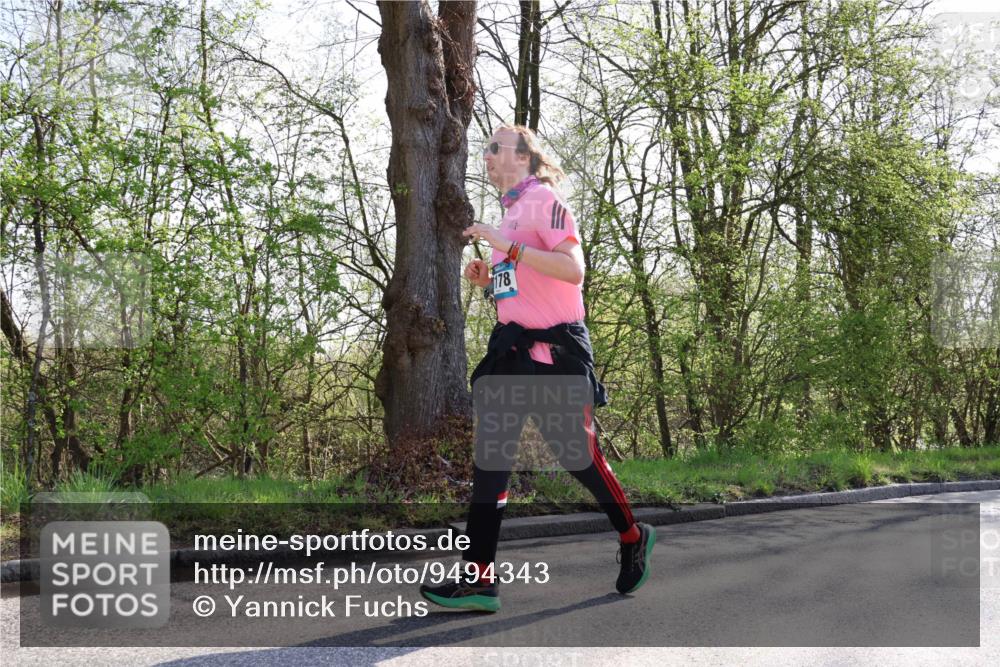 12.04.2026 - 45. Internationalen Wilhelmsburger Insellauf Yannick Fuchs http://msf.ph/oto/9494343 12.04.2026 10:48:45 Laufen 1178 meine-sportfotos.de