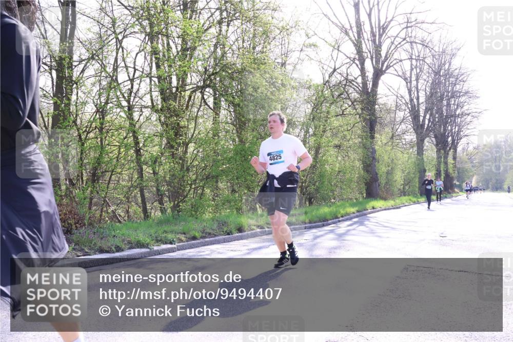 12.04.2026 - 45. Internationalen Wilhelmsburger Insellauf Yannick Fuchs http://msf.ph/oto/9494407 12.04.2026 10:48:52 Laufen 4825 meine-sportfotos.de