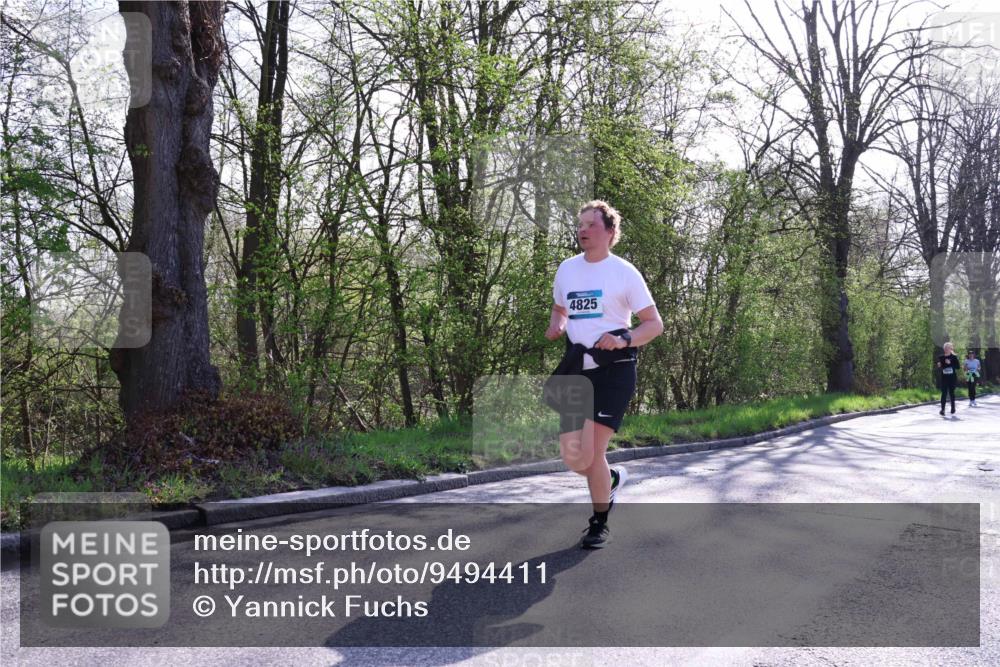 12.04.2026 - 45. Internationalen Wilhelmsburger Insellauf Yannick Fuchs http://msf.ph/oto/9494411 12.04.2026 10:48:53 Laufen 4825 meine-sportfotos.de