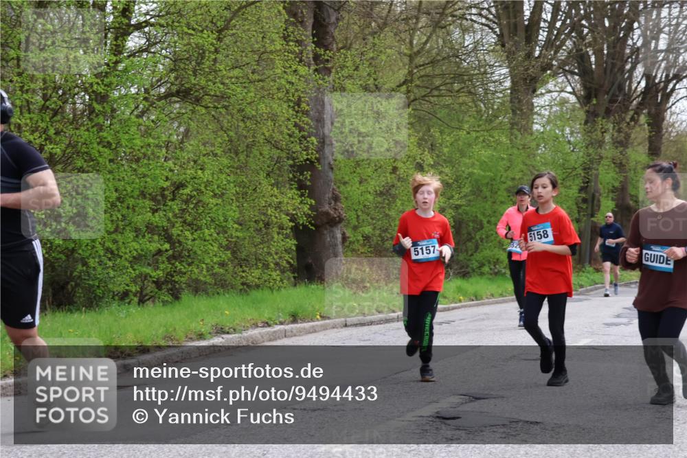 12.04.2026 - 45. Internationalen Wilhelmsburger Insellauf Yannick Fuchs http://msf.ph/oto/9494433 12.04.2026 13:04:05 Laufen 5157, 5158 meine-sportfotos.de