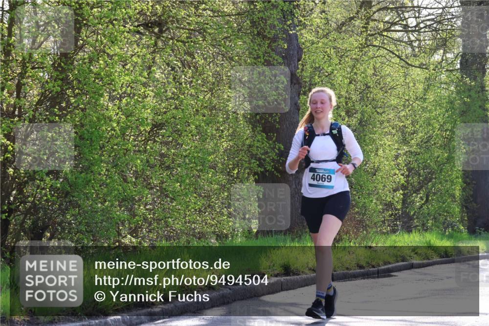 12.04.2026 - 45. Internationalen Wilhelmsburger Insellauf Yannick Fuchs http://msf.ph/oto/9494504 12.04.2026 10:49:04 Laufen 4069 meine-sportfotos.de
