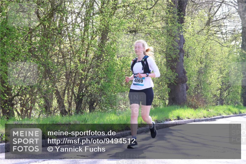 12.04.2026 - 45. Internationalen Wilhelmsburger Insellauf Yannick Fuchs http://msf.ph/oto/9494512 12.04.2026 10:49:05 Laufen 4069 meine-sportfotos.de