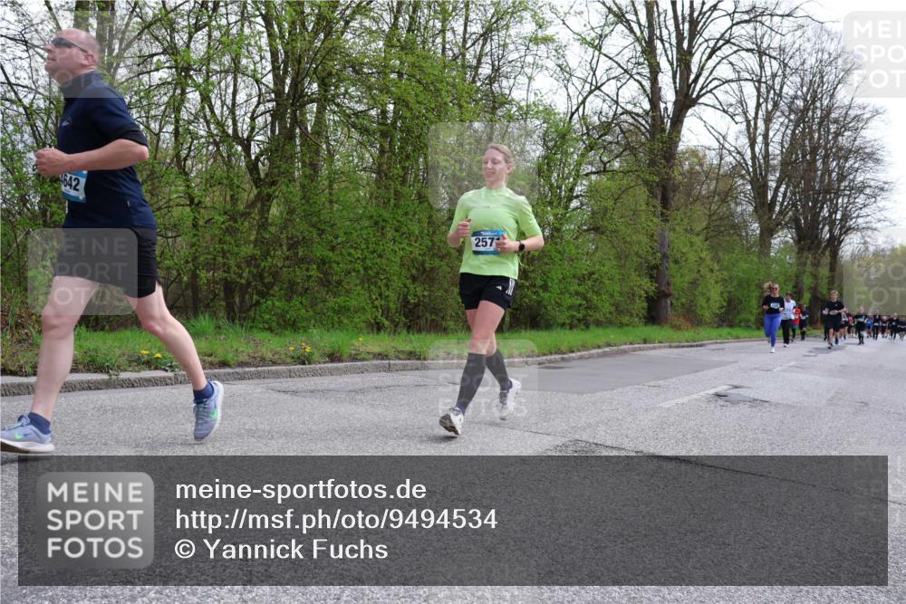 12.04.2026 - 45. Internationalen Wilhelmsburger Insellauf Yannick Fuchs http://msf.ph/oto/9494534 12.04.2026 13:04:18 Laufen 642, 257 meine-sportfotos.de