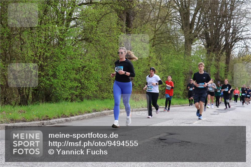 12.04.2026 - 45. Internationalen Wilhelmsburger Insellauf Yannick Fuchs http://msf.ph/oto/9494555 12.04.2026 13:04:21 Laufen 4502, 2849, 5156, 4559, 9704, 3575, 4104 meine-sportfotos.de