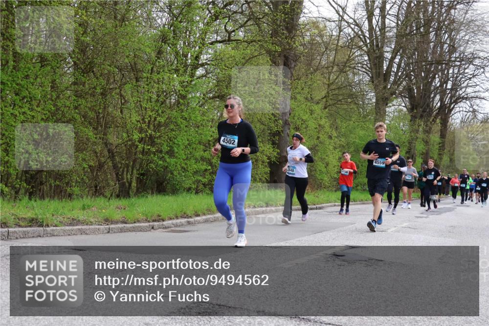 12.04.2026 - 45. Internationalen Wilhelmsburger Insellauf Yannick Fuchs http://msf.ph/oto/9494562 12.04.2026 13:04:22 Laufen 4502, 5156, 2849, 4559, 1704, 3575 meine-sportfotos.de