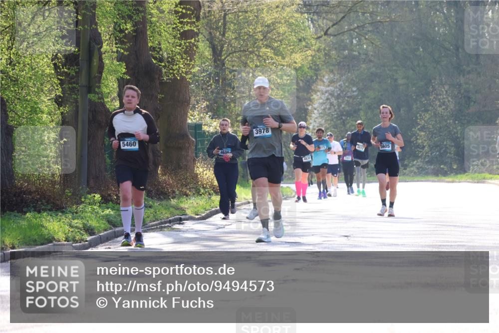 12.04.2026 - 45. Internationalen Wilhelmsburger Insellauf Yannick Fuchs http://msf.ph/oto/9494573 12.04.2026 10:49:14 Laufen 5460, 4686, 3978, 4630, 3463, 5605, 4612 meine-sportfotos.de
