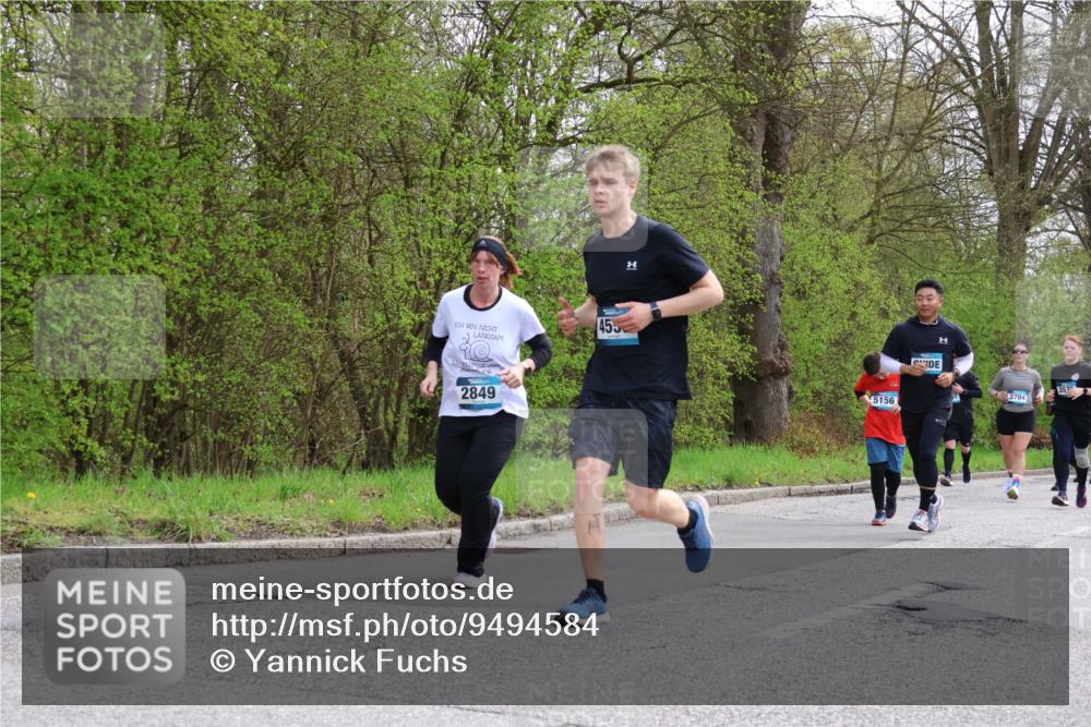 12.04.2026 - 45. Internationalen Wilhelmsburger Insellauf Yannick Fuchs http://msf.ph/oto/9494584 12.04.2026 13:04:24 Laufen 2849, 455, 5156, 357 meine-sportfotos.de