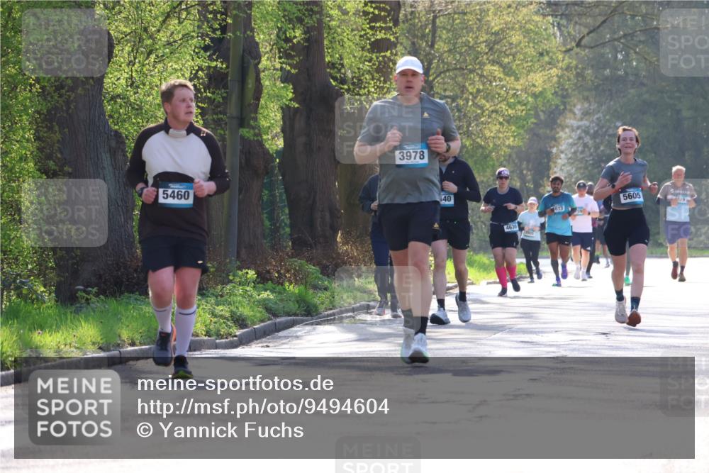 12.04.2026 - 45. Internationalen Wilhelmsburger Insellauf Yannick Fuchs http://msf.ph/oto/9494604 12.04.2026 10:49:17 Laufen 5460, 3978, 40, 4630, 613, 5605, 2019 meine-sportfotos.de