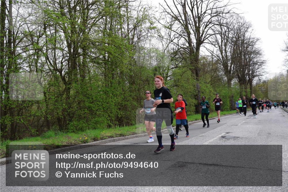 12.04.2026 - 45. Internationalen Wilhelmsburger Insellauf Yannick Fuchs http://msf.ph/oto/9494640 12.04.2026 13:04:28 Laufen 3704, 3040, 4104 meine-sportfotos.de