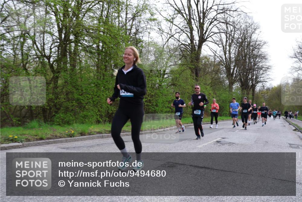 12.04.2026 - 45. Internationalen Wilhelmsburger Insellauf Yannick Fuchs http://msf.ph/oto/9494680 12.04.2026 13:04:34 Laufen 2281, 3252 meine-sportfotos.de