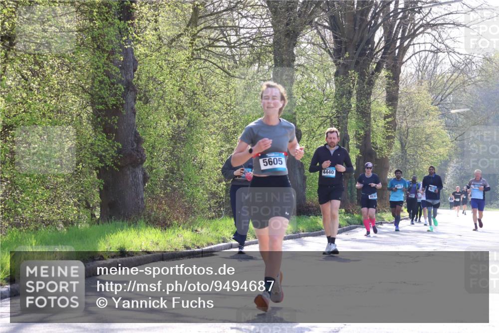 12.04.2026 - 45. Internationalen Wilhelmsburger Insellauf Yannick Fuchs http://msf.ph/oto/9494687 12.04.2026 10:49:27 Laufen 5605, 4440, 4630, 4613, 3463, 4015, 4612 meine-sportfotos.de