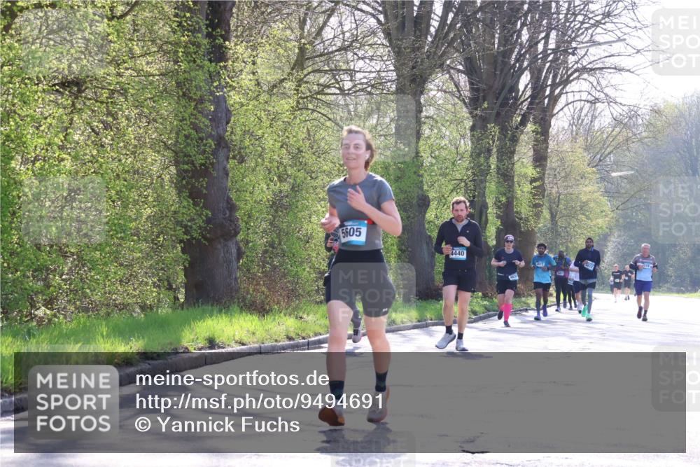 12.04.2026 - 45. Internationalen Wilhelmsburger Insellauf Yannick Fuchs http://msf.ph/oto/9494691 12.04.2026 10:49:28 Laufen 5605, 4440, 4612 meine-sportfotos.de