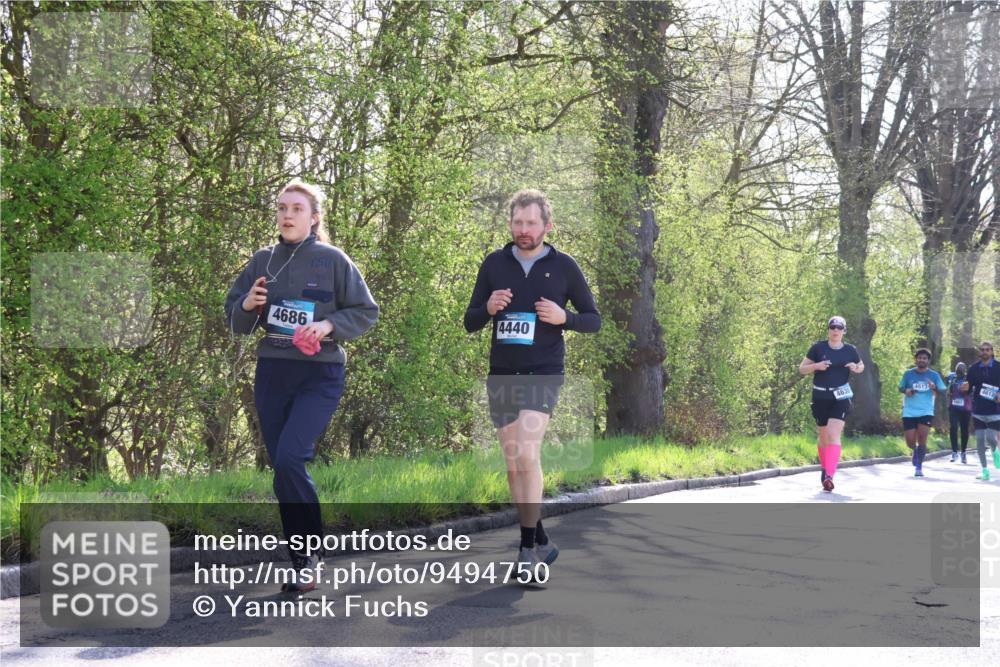 12.04.2026 - 45. Internationalen Wilhelmsburger Insellauf Yannick Fuchs http://msf.ph/oto/9494750 12.04.2026 10:49:33 Laufen 4686, 4440, 4630, 4613, 4612 meine-sportfotos.de