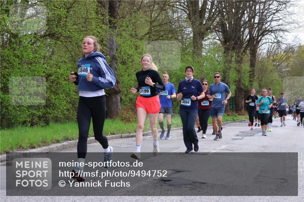 12.04.2026 - 45. Internationalen Wilhelmsburger Insellauf Yannick Fuchs http://msf.ph/oto/9494752 12.04.2026 13:04:41 Laufen 3846, 3199, 3770, 3694, 5602, 2617, 4727, 3879 meine-sportfotos.de