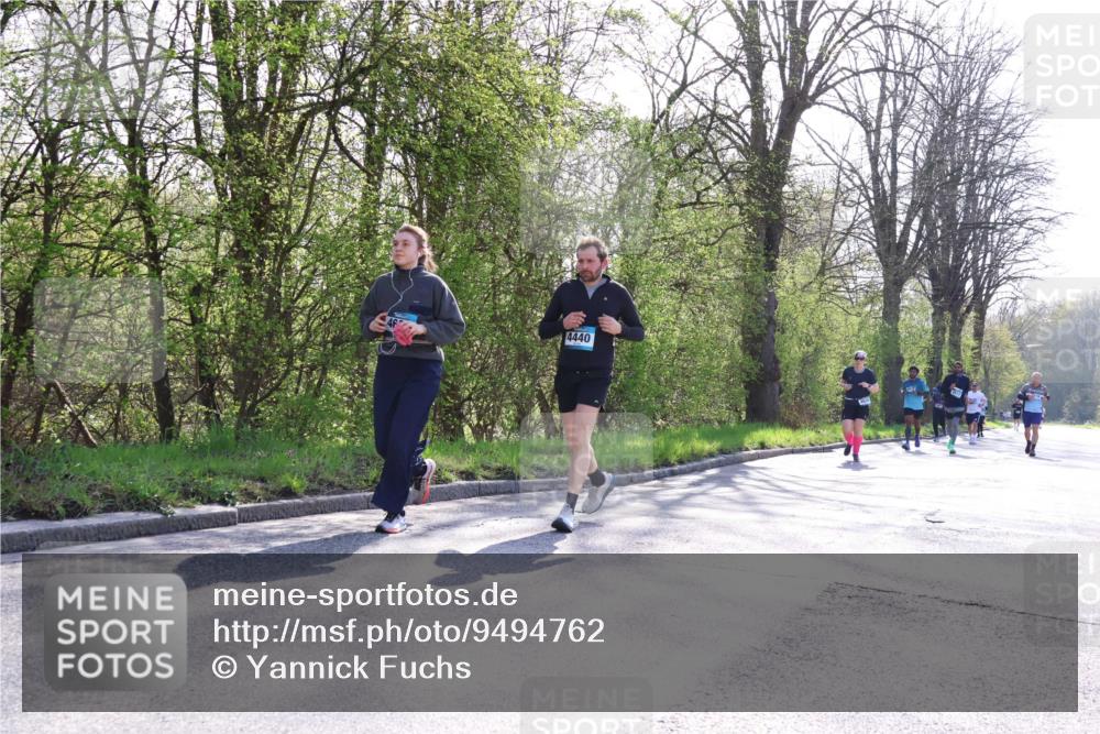12.04.2026 - 45. Internationalen Wilhelmsburger Insellauf Yannick Fuchs http://msf.ph/oto/9494762 12.04.2026 10:49:34 Laufen 4440 meine-sportfotos.de