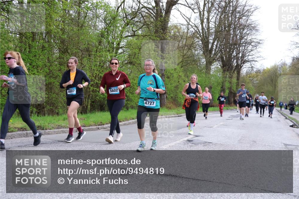 12.04.2026 - 45. Internationalen Wilhelmsburger Insellauf Yannick Fuchs http://msf.ph/oto/9494819 12.04.2026 13:04:48 Laufen 4697, 5602, 4727, 3886 meine-sportfotos.de