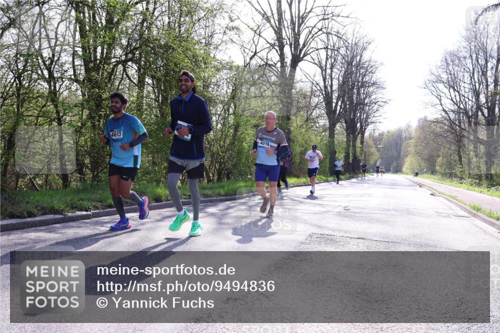 12.04.2026 - 45. Internationalen Wilhelmsburger Insellauf Yannick Fuchs http://msf.ph/oto/9494836 12.04.2026 10:49:41 Laufen 4613, 4019 meine-sportfotos.de