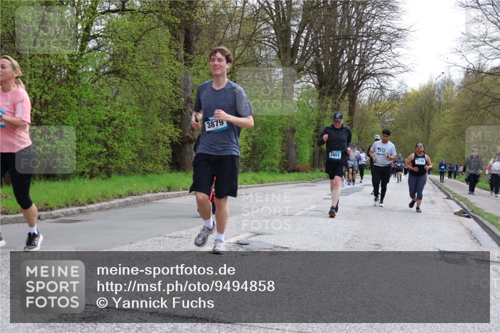 12.04.2026 - 45. Internationalen Wilhelmsburger Insellauf Yannick Fuchs http://msf.ph/oto/9494858 12.04.2026 13:04:52 Laufen 3879, 2903, 3710, 3709 meine-sportfotos.de