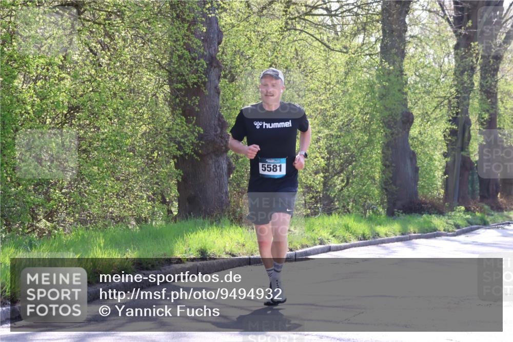 12.04.2026 - 45. Internationalen Wilhelmsburger Insellauf Yannick Fuchs http://msf.ph/oto/9494932 12.04.2026 10:49:51 Laufen 5581 meine-sportfotos.de