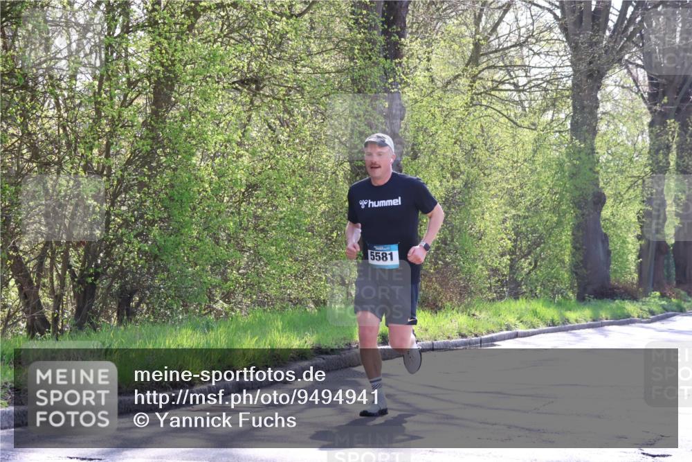 12.04.2026 - 45. Internationalen Wilhelmsburger Insellauf Yannick Fuchs http://msf.ph/oto/9494941 12.04.2026 10:49:52 Laufen 5581 meine-sportfotos.de