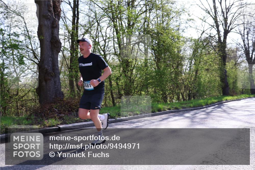 12.04.2026 - 45. Internationalen Wilhelmsburger Insellauf Yannick Fuchs http://msf.ph/oto/9494971 12.04.2026 10:49:54 Laufen 6581 meine-sportfotos.de