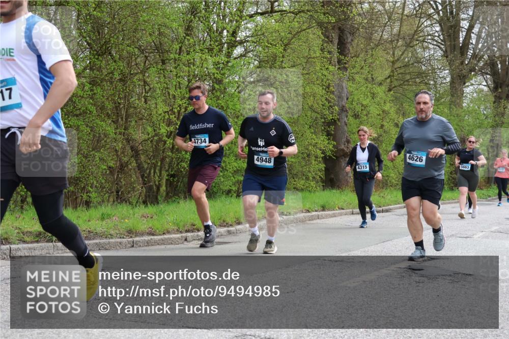 12.04.2026 - 45. Internationalen Wilhelmsburger Insellauf Yannick Fuchs http://msf.ph/oto/9494985 12.04.2026 13:05:06 Laufen 17, 4734, 4948, 4315, 4626, 5663, 3272 meine-sportfotos.de