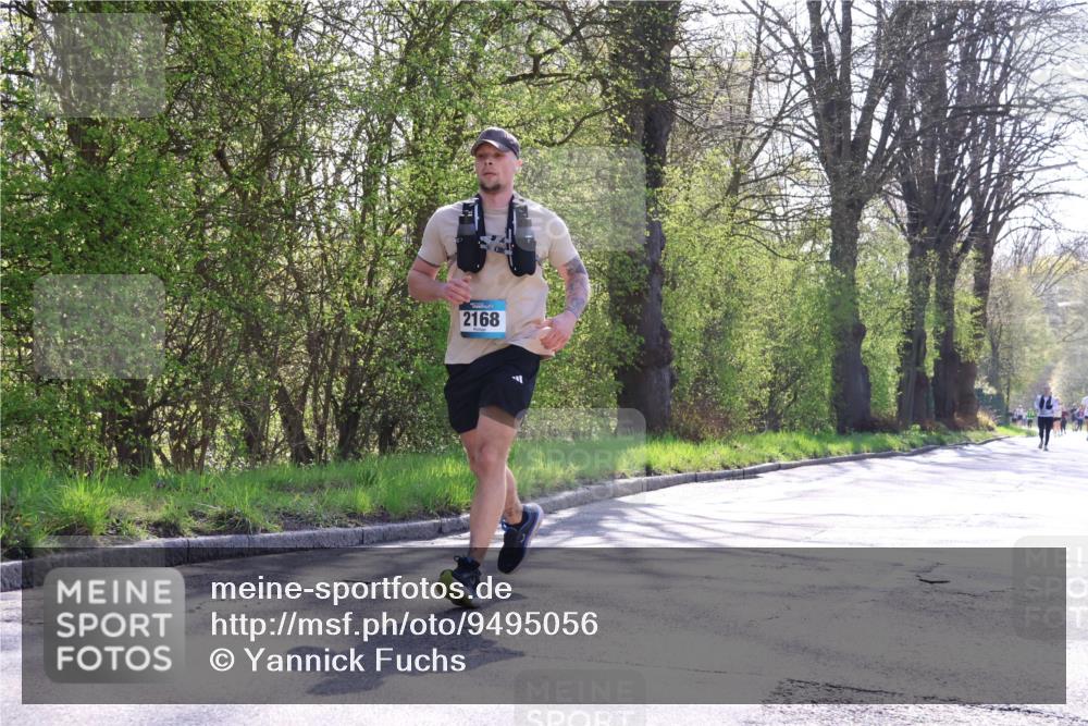 12.04.2026 - 45. Internationalen Wilhelmsburger Insellauf Yannick Fuchs http://msf.ph/oto/9495056 12.04.2026 10:50:05 Laufen 2168 meine-sportfotos.de