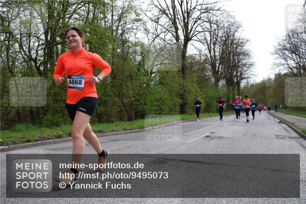 12.04.2026 - 45. Internationalen Wilhelmsburger Insellauf Yannick Fuchs http://msf.ph/oto/9495073 12.04.2026 13:05:15 Laufen 4868 meine-sportfotos.de