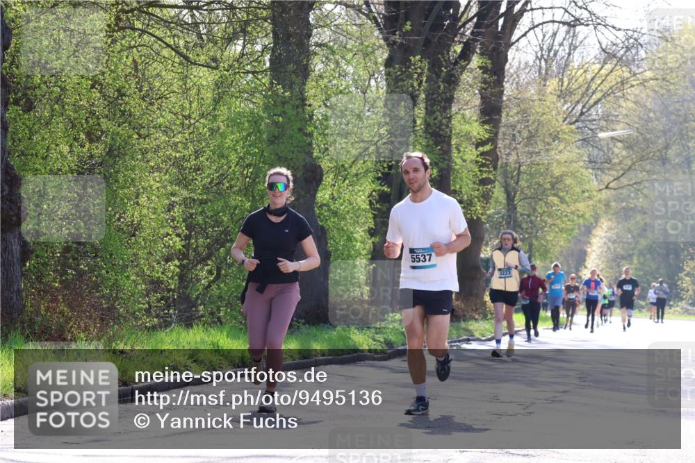 12.04.2026 - 45. Internationalen Wilhelmsburger Insellauf Yannick Fuchs http://msf.ph/oto/9495136 12.04.2026 10:50:22 Laufen 5537, 3223 meine-sportfotos.de