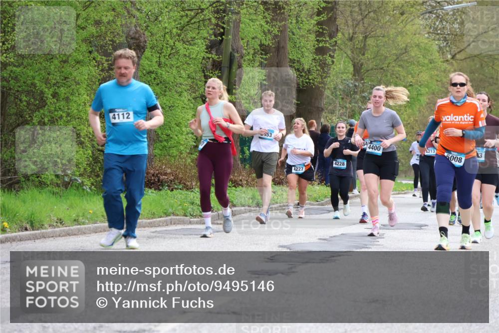 12.04.2026 - 45. Internationalen Wilhelmsburger Insellauf Yannick Fuchs http://msf.ph/oto/9495146 12.04.2026 13:05:24 Laufen 4112, 53, 4227, 4228, 30, 4400, 213, 3, 5008 meine-sportfotos.de