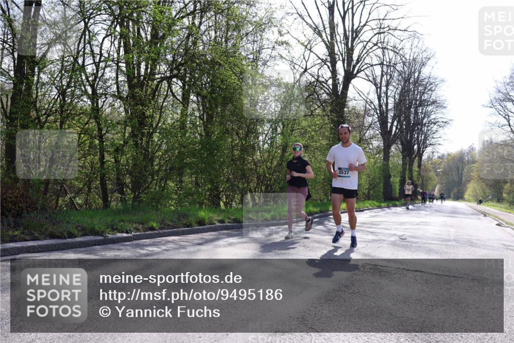 12.04.2026 - 45. Internationalen Wilhelmsburger Insellauf Yannick Fuchs http://msf.ph/oto/9495186 12.04.2026 10:50:26 Laufen 5537 meine-sportfotos.de