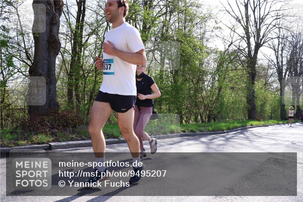12.04.2026 - 45. Internationalen Wilhelmsburger Insellauf Yannick Fuchs http://msf.ph/oto/9495207 12.04.2026 10:50:27 Laufen 537 meine-sportfotos.de