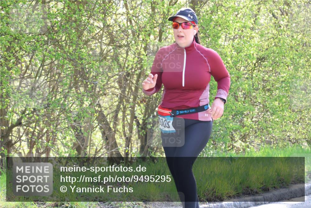 12.04.2026 - 45. Internationalen Wilhelmsburger Insellauf Yannick Fuchs http://msf.ph/oto/9495295 12.04.2026 10:50:39 Laufen 005 meine-sportfotos.de
