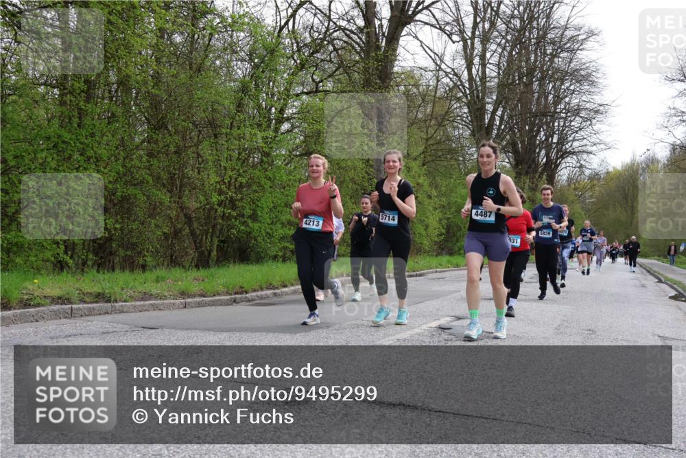 12.04.2026 - 45. Internationalen Wilhelmsburger Insellauf Yannick Fuchs http://msf.ph/oto/9495299 12.04.2026 13:05:39 Laufen 5714, 4213, 4487, 5839, 031 meine-sportfotos.de