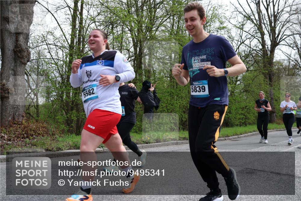 12.04.2026 - 45. Internationalen Wilhelmsburger Insellauf Yannick Fuchs http://msf.ph/oto/9495341 12.04.2026 13:05:43 Laufen 5582, 2000, 5839, 4020, 3125 meine-sportfotos.de