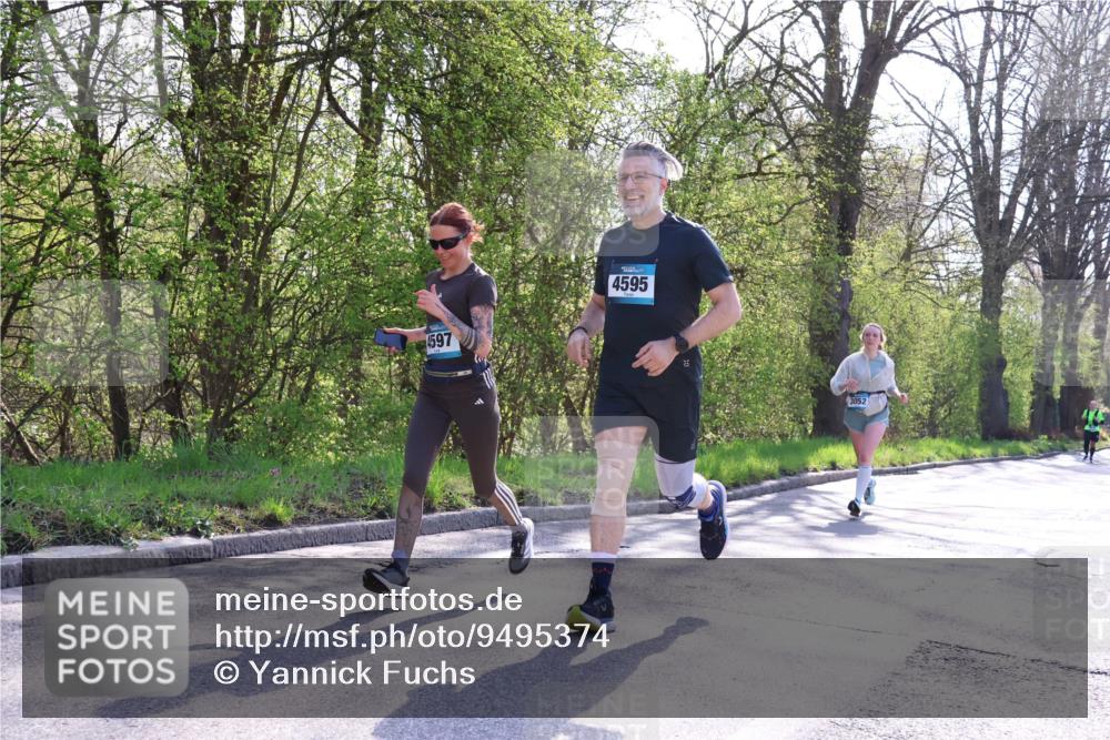 12.04.2026 - 45. Internationalen Wilhelmsburger Insellauf Yannick Fuchs http://msf.ph/oto/9495374 12.04.2026 10:50:46 Laufen 4597, 4595, 3052 meine-sportfotos.de