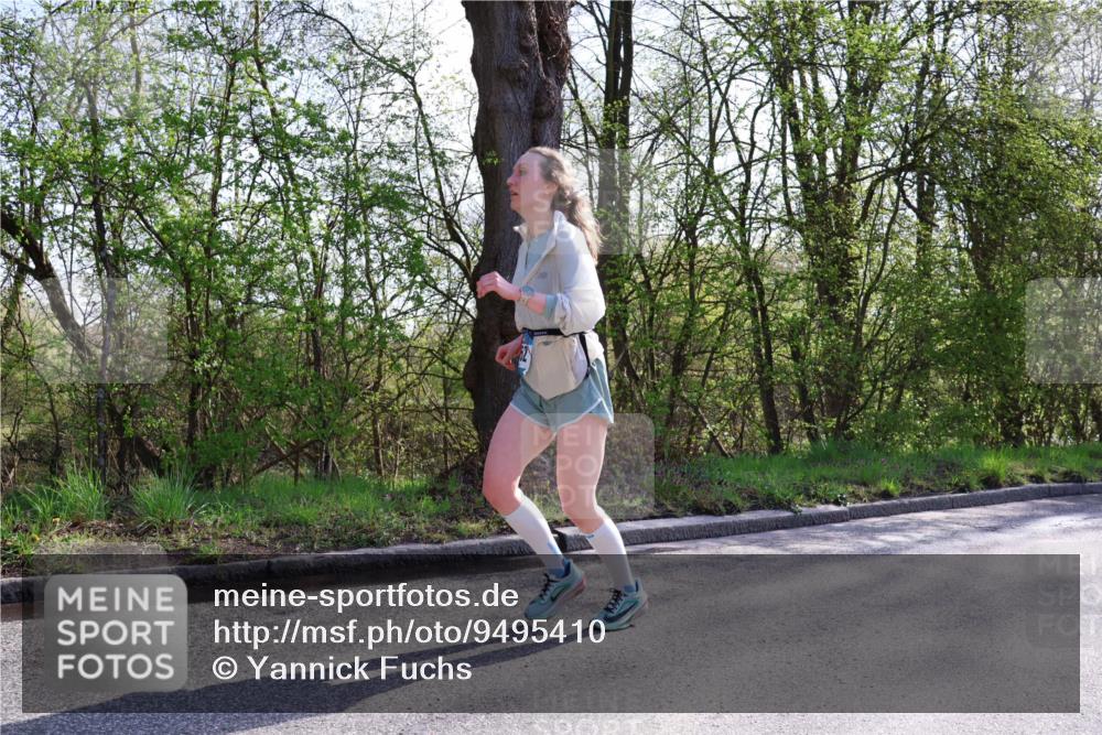 12.04.2026 - 45. Internationalen Wilhelmsburger Insellauf Yannick Fuchs http://msf.ph/oto/9495410 12.04.2026 10:50:50 Laufen  meine-sportfotos.de