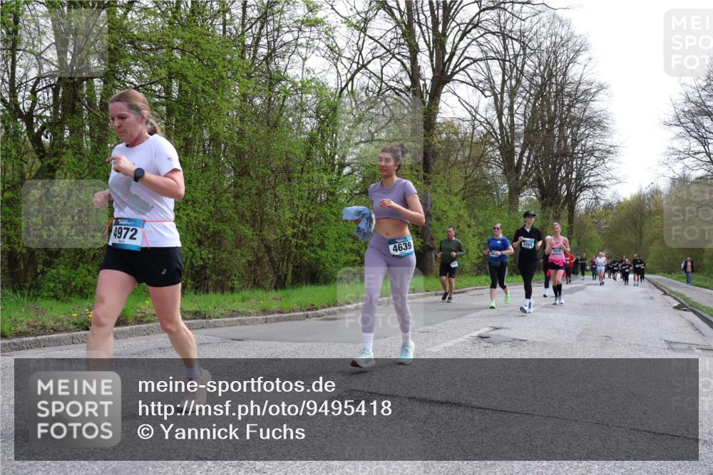 12.04.2026 - 45. Internationalen Wilhelmsburger Insellauf Yannick Fuchs http://msf.ph/oto/9495418 12.04.2026 13:05:51 Laufen 4972, 4639, 3265, 3828 meine-sportfotos.de