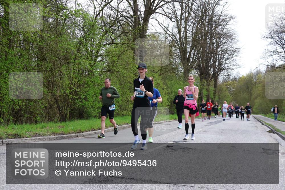 12.04.2026 - 45. Internationalen Wilhelmsburger Insellauf Yannick Fuchs http://msf.ph/oto/9495436 12.04.2026 13:05:53 Laufen 5488, 3265, 3828 meine-sportfotos.de