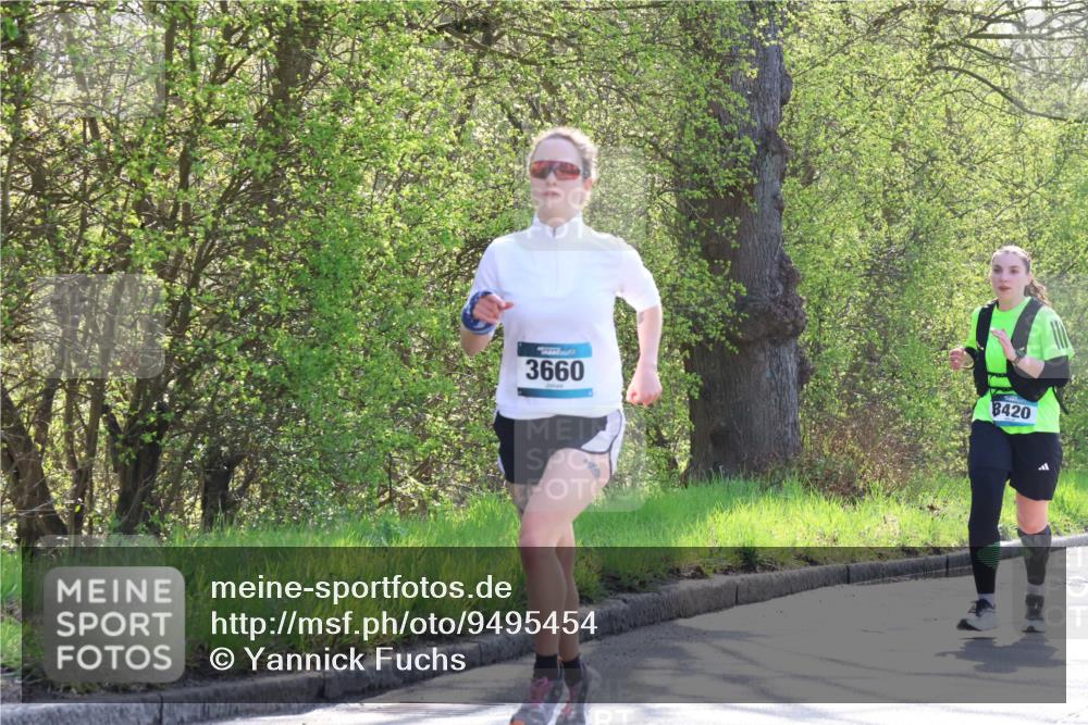 12.04.2026 - 45. Internationalen Wilhelmsburger Insellauf Yannick Fuchs http://msf.ph/oto/9495454 12.04.2026 10:50:54 Laufen 3660, 8420 meine-sportfotos.de