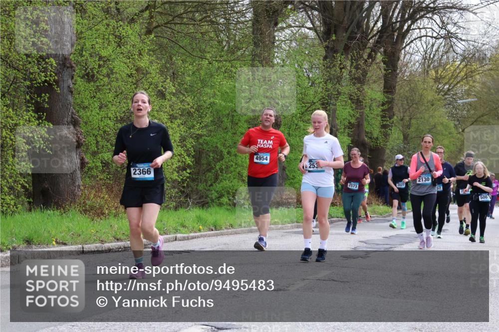12.04.2026 - 45. Internationalen Wilhelmsburger Insellauf Yannick Fuchs http://msf.ph/oto/9495483 12.04.2026 13:05:58 Laufen 2366, 4954, 253, 2130, 2573, 2027, 26, 500 meine-sportfotos.de